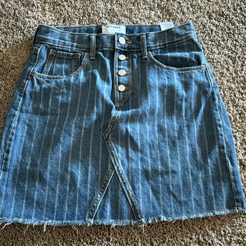 Like new denim skirt